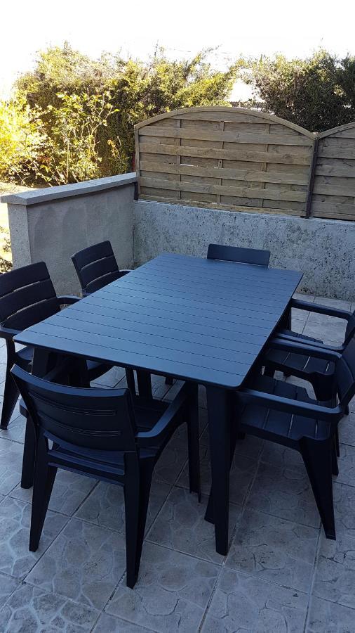 Gites De La Bonaudrie Combrand Exterior photo